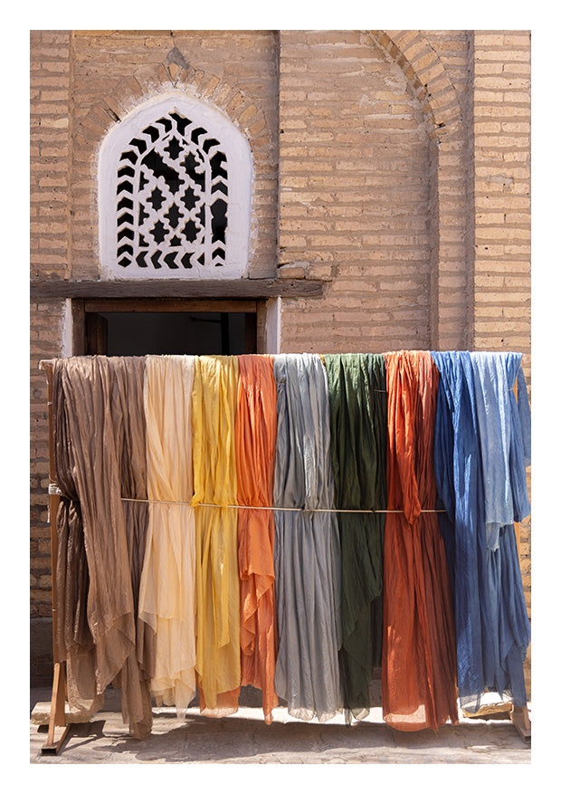 Sunlit Silk Splendor